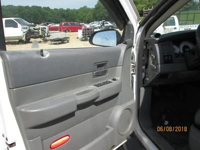 Luz de freno de montaje alto central usada se adapta a: Dodge Durango 2005 grado A Foto 1 de 4