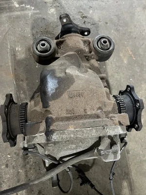 2011-2013 Infiniti G37 Rear Differential Carrier  RWD LSD Miles 91k OEM Auto - Image 1 of 3