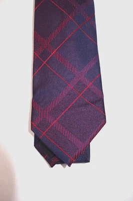KENNETH COLE REACTION Púrpura con Rejilla Roja Marte 100% Seda Corbata para el Cuello NUEVO Foto 1 de 2