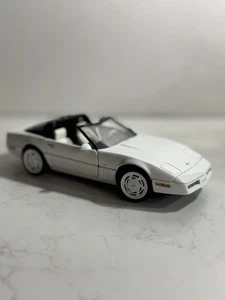 1:24 FRANKLIN MINT 1988 CHEVROLET CHEVY CORVETTE C4 1/24 - white - Picture 1 of 9