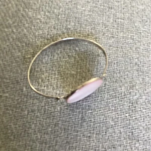 Silver And MOP Bracelet - Picture 1 of 3