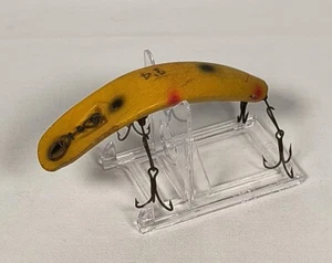 Vintage Helin T4 Flatfish Fishing Lure Four Hook Black & Red Dots 3.5 Inch - Picture 1 of 7