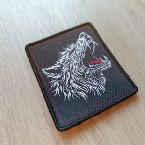 Wolf | Schwarz Rot |Patch mit Klett | Digital Druck | Moral Aufnäher | 10x8,5cm - Bild 1 von 3