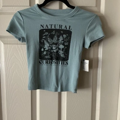 NUEVO CON ETIQUETAS ARIZONA Jean Co Camiseta Ajustada Gráfica Curiosidades Naturales-Manga Corta Talla XS Foto 1 de 4