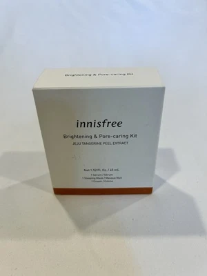 Kit iluminador y cuidado de poros Innisfree .50 onzas líquidas Foto 1 de 4