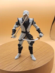 MARVEL LEGENDS WHITE VARIANT HAND NINJA FROM TRU EXCLUSIVE 2-PACK TOYS R US - Picture 1 of 5
