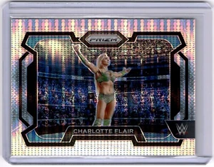 Charlotte Flair 2024 Panini Prizm WWE Pulsar Prizm #28 WWE Smackdown #469/499 - Foto 1 di 2