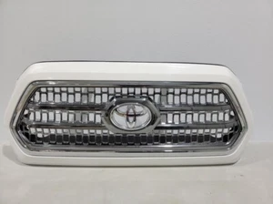 16 17 18 19 20 21 22 23 2016-2023 TOYOTA TACOMA WHITE GRILL GRILLE OEM - Picture 1 of 9