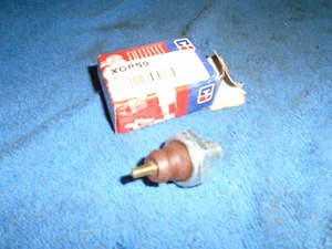 Ford Cortina Mk3, Mk4, Mk5, Escort Mk1, Mk2, P100 NOS C.I. Oil Pressure Switch - Picture 1 of 1