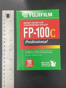 FujiFilm FP-100C pellicola professionale a colori istantanea SCAD 2007 SCATOLA MAI APERTA - Foto 1 di 14
