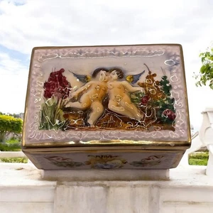 Antique Capodimonte Italian Porcelain Trinket Box Hand Painted Cherubs Angel - Picture 1 of 20
