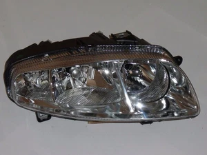 FARO PROIETTORE ANTERIORE SINISTRO ALFA GT - Foto 1 di 1