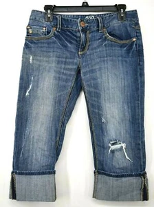 Madison Denim Juniors Wide Cuffed Distressed Medium Denim Cotton Shorts 5/6 - Picture 1 of 10