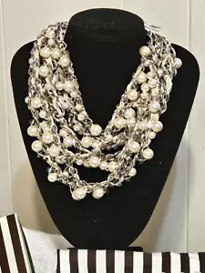 Vintage Henri Bendel Tweed Suit Pearl Necklace. New With Tag, Box & Dust Bag - Picture 1 of 7
