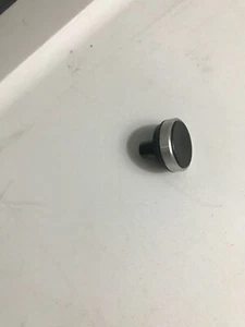 Tuning Knob for Panasonic AM-FM Radio Model RF-581. - Picture 1 of 2