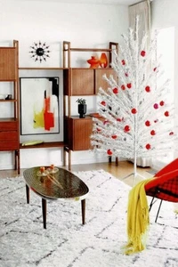 Silver Christmas Tree 1960s style snapshot 4x6 reprint - Picture 1 of 1