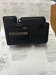 GENUINE FORD Fusion/fiesta ABS PUMP MODULATOR CONTROL UNIT 4S612M110CC - Picture 1 of 3