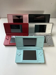 Nintendo ds lite consoles for parts or repair x5 bundle - Imagen 1 de 9