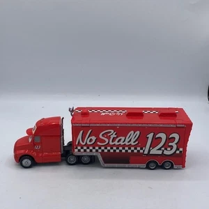 Disney Pixar Cars Rare Piston Cup #123 No Stall Hauler Semi Truck Trailer - Bild 1 von 9