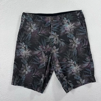 American Eagle Shorts Men's 30x9 Black Floral Print Next Level Flex Bermuda - Image 1 of 4