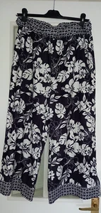 River Island Black White Floral Palm Print Wide Leg Crop Culottes Trousers UK 12 - Picture 1 of 4
