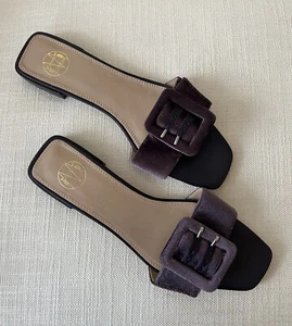 Massimo Dutti Glamorous Purple Lilac Big Buckle Sliders Flats Size 39 NEW - Picture 1 of 10