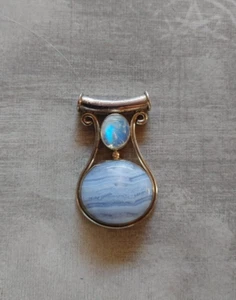 Vintage pendant sterling silver blue lace agate rainbow moonstone scroll 18.2g - Picture 1 of 9