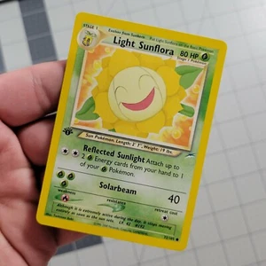 1a Edición Tarjeta de Pokémon Neo Destiny Light Sunflora 72/105 Casi Nueva + Estado Wotc - Imagen 1 de 7