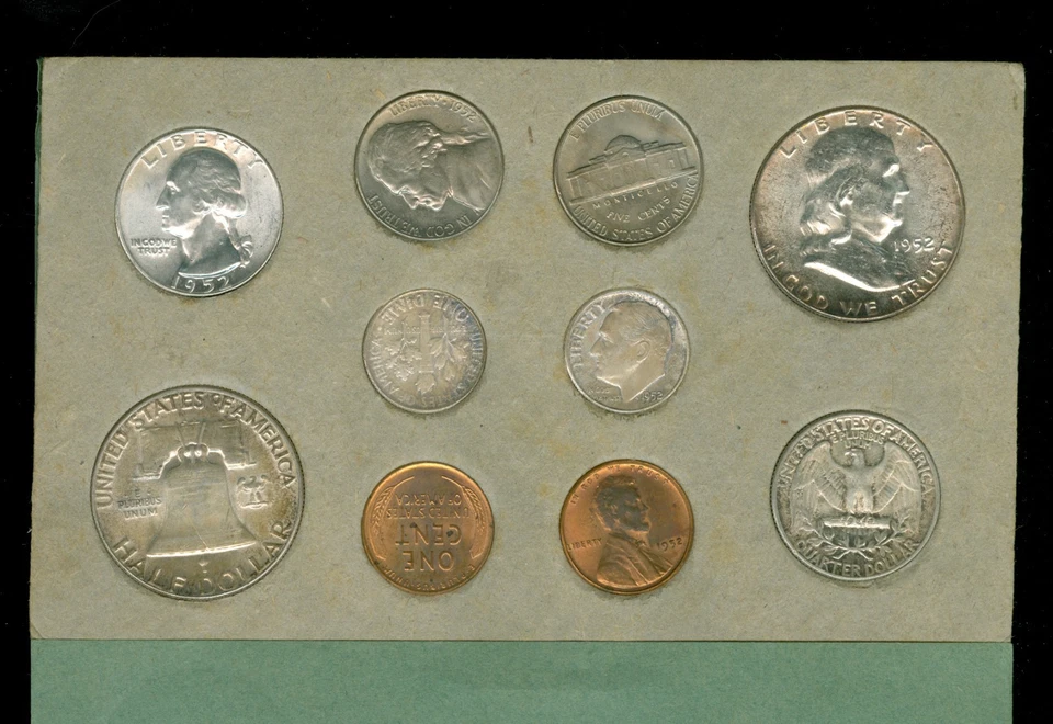 1952 ORIGINAL US DOUBLE MINT SET IN ORIGINAL ENVELOPE GORGEOUS TONING UNTOUCHED. - Image 1 of 4
