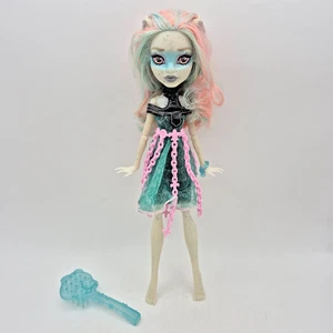 Monster High Haunted Student Spirits Rochelle Goyle Doll 2015 Mattel - Picture 1 of 7