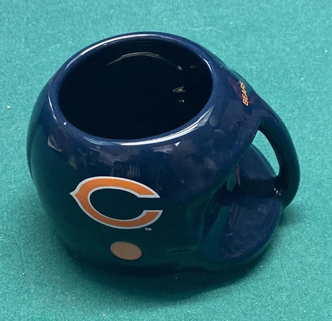 Vintage Chicago Bears NFL 8oz Coffee Mug By NFL TeamConcepts In great condition! Cover