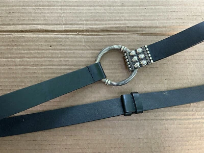 Cinturón de cuero negro ajustable Chico's con gancho plateado 1133912 para mujer S/M Foto 1 de 4