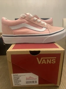 Vans Off the Wall Girls Old Skool Shoe Powder Pink/True White Size 13.5 - Picture 1 of 6