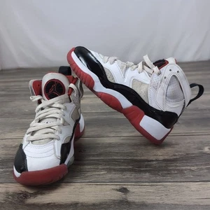 Nike Air Jordan Jumpman Two Trey White Red Black Sneakers DQ8431-106 Boys 3.5 Y - Picture 1 of 17