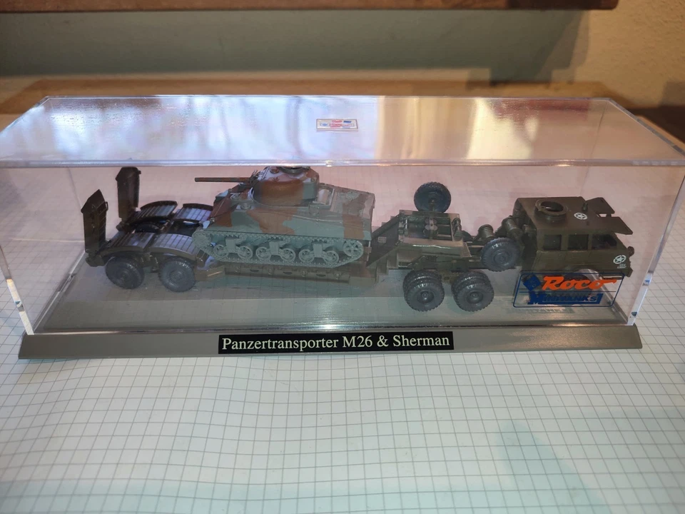 Roco Minitanks H0 #840 US M26 Panzertransporter mit Sherman in Box - - Bild 1 von 4