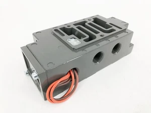 New Numatics 203-493 Pneumatic Base for MK55 Series 1/2" NPT - No Box - Picture 1 of 7