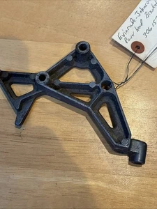 306157 OMC Evinrude Johnson Outboard Vintage Powerhead Bracket - Picture 1 of 3