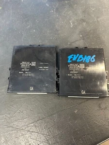 2020-2022 TOYOTA HIGHLANDER SMART KEY KEYLESS ENTRY COMPUTER CONTROL MODULE - Picture 1 of 7