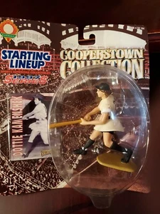1997 ungeöffnete Startaufstellungsfigur - Cooperstown Collection - Dottie Kamenshek - Bild 1 von 8