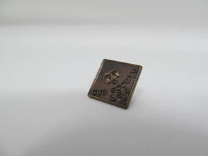 Pin Cub Scouts BSA cabeza de lobo vintage, forma de diamante - Imagen 1 de 2