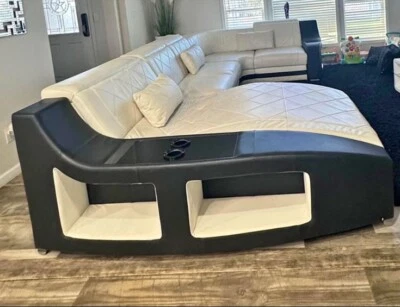 Sofá alemán con cuero italiano Foto 1 de 2