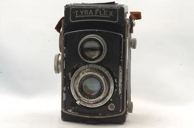 @ SakuraDo Camera @ Rare & Discount @ Fujiko Lyra Flex Medium Format TLR Camera - Image 1 of 4