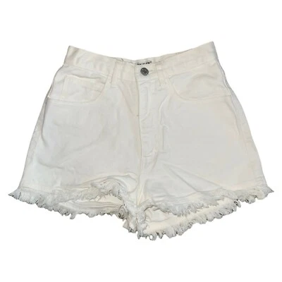 Pantalones Cortos Guess Vintage Años 90 Blanco Dobladillo Crudo Envejecido Deshilachado Tiro Alto Mamá 27 Foto 1 de 4
