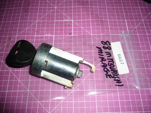 Cilindro de bloqueo de llave interruptor de encendido, 1988 Mitsubishi Mirage 6687 - Imagen 1 de 1