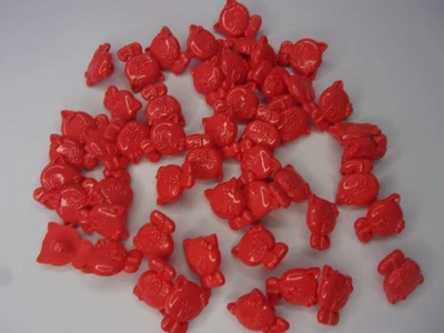 50 x Cat Kitten Shaped Novelty Buttons 16mm Red Sewing Baby Knits N37 - Image 1 of 2