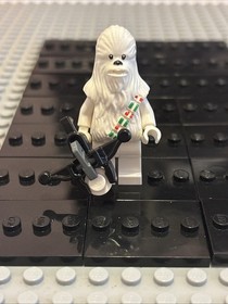 LEGO Star Wars Snow Chewbacca Minifig White 75146 Advent Calendar Christmas