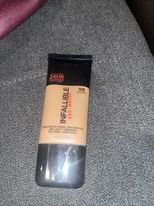 L'Oreal Paris Infallible 24HR Wear Pro-Matte Liquid Foundation 109 CLASSIC TAN - Picture 1 of 1