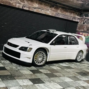 AUTOart 1/18 Scale Mitsubishi Lancer WRC '05 White Test Car Diecast Model - Picture 1 of 10