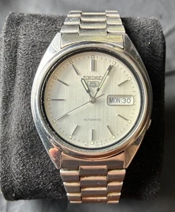 Seiko 5 Automatico Quadrante Argento 7S26-0480* Usato. Buone condizioni* - Foto 1 di 16