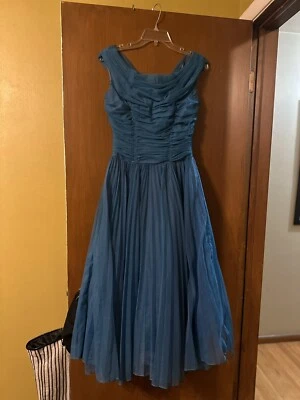 Vestido de fiesta de colección años 50 de tul verde azulado hasta el té | Retro | Rockabilly I graduación - Pequeño Foto 1 de 4